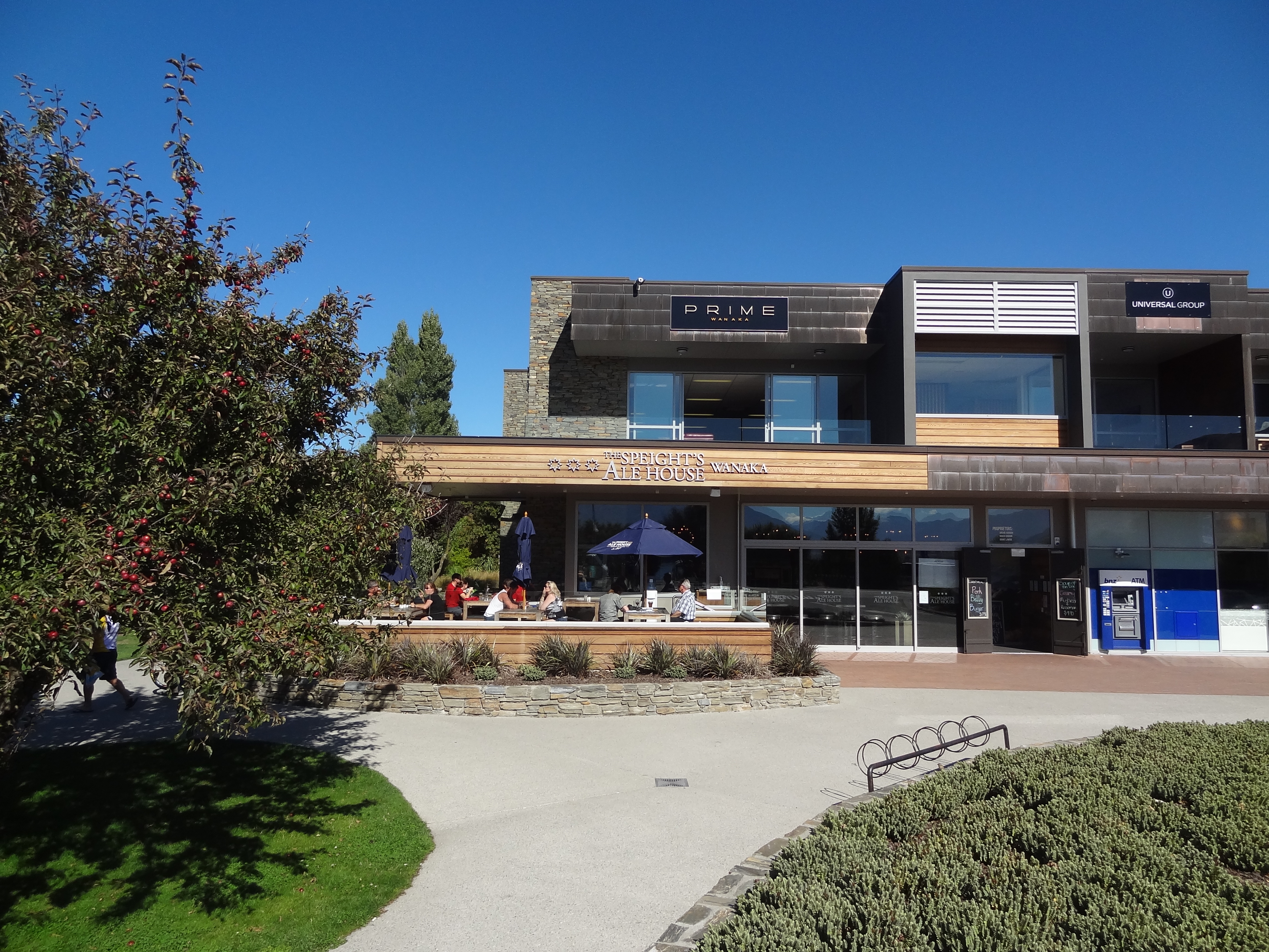 Sleights Ale House - our favourite watering hole during our short stay in Wanaka